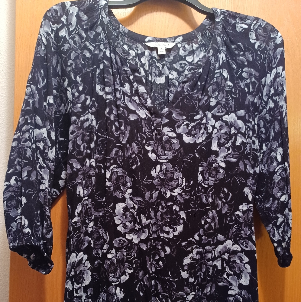 Casual ladies top
